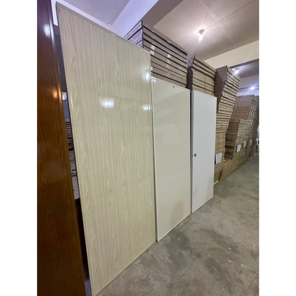 บานประตู PVC ( มอก.) สีครีม ขนาด 70 x 180 cm (ไม่เจาะรูลูกบิด)ราคาถูก (สินค้าล้างสต็อก ราคาพิเศษ) thumbnail 4