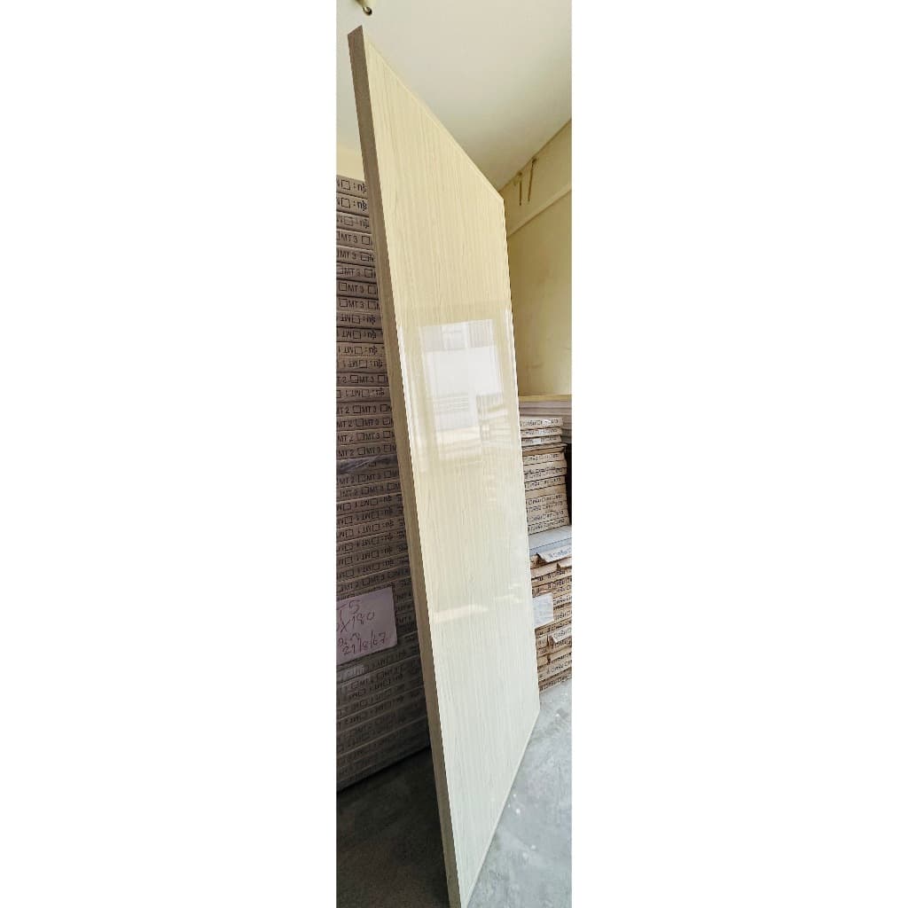 บานประตู PVC อย่างหนา ลายไม้ขาว ขนาด 70*200 cm (ไม่เจาะรูลูกบิด)ราคาถูก (สินค้าล้างสต็อก ราคาพิเศษ) thumbnail 3